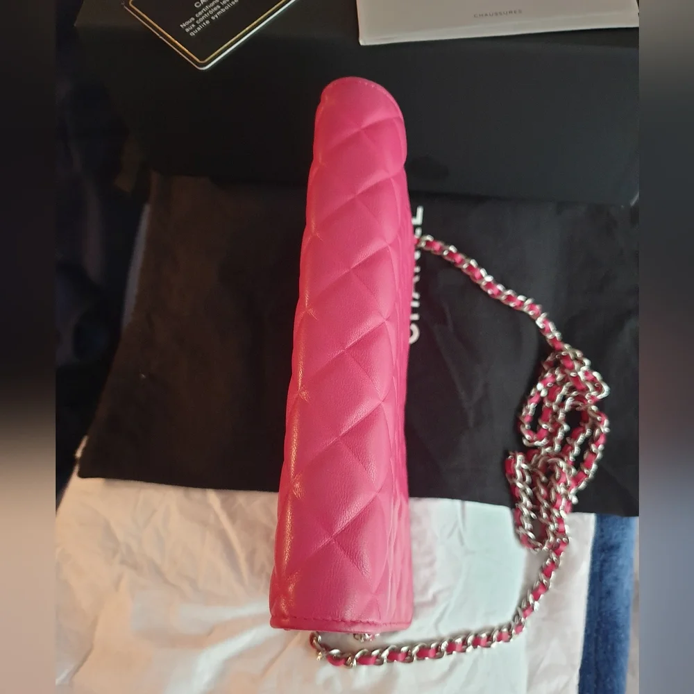 Chanel Woc Diamond CC Fuchsia - Picture 4 of 14